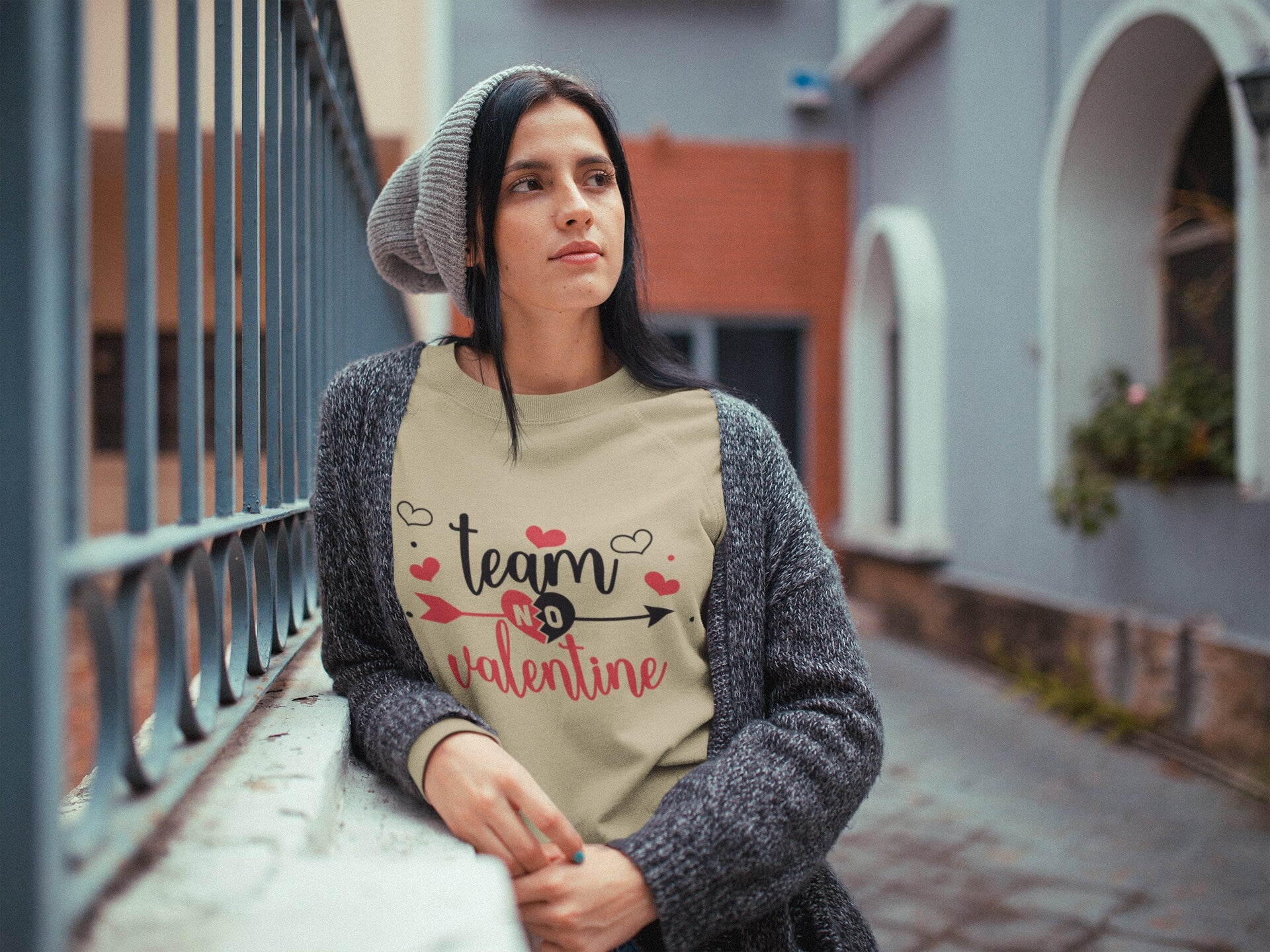 Team No Valentine Sweatshirt, Anti Valentine's Day Sweatshirt, Single  | Day Sweatshirt, Single Awareness Day Gift, Funny Valentine'